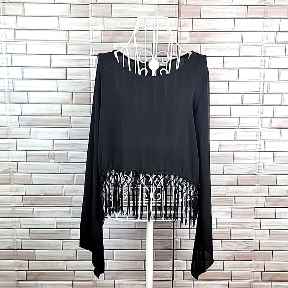 A'GACI cropped blouse Size M